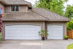 Security Garage Doors Seaford, NY 516-208-4263 - about-side